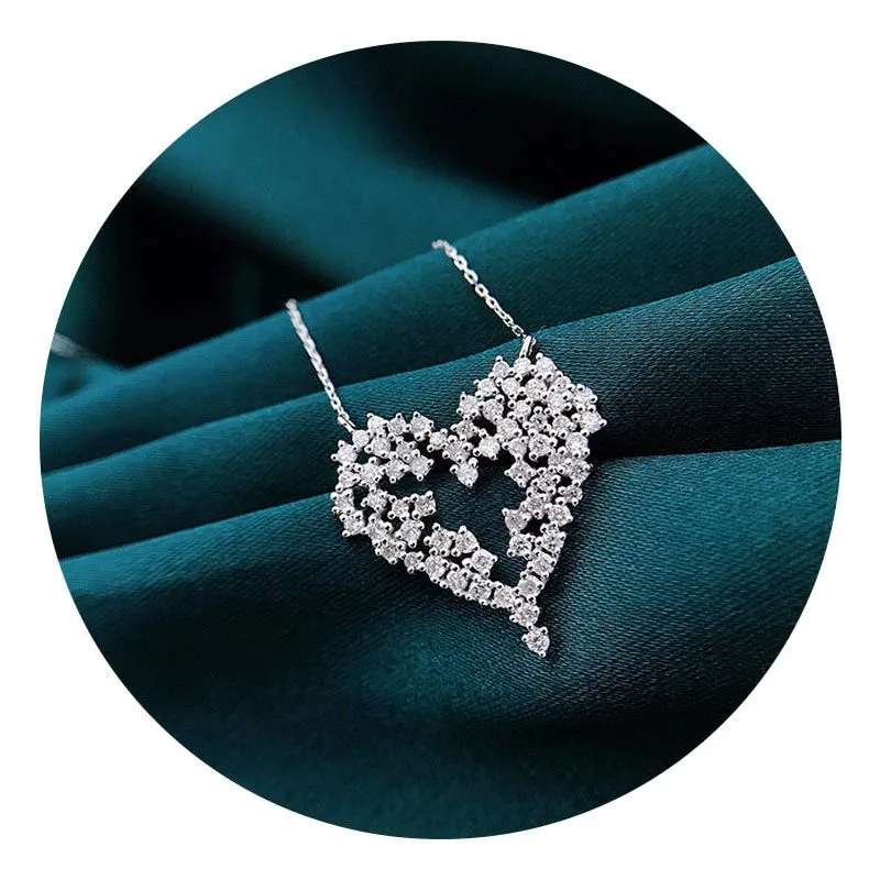 Chic Design Love Heart Pendant Necklace for Women Cubic Zirconia