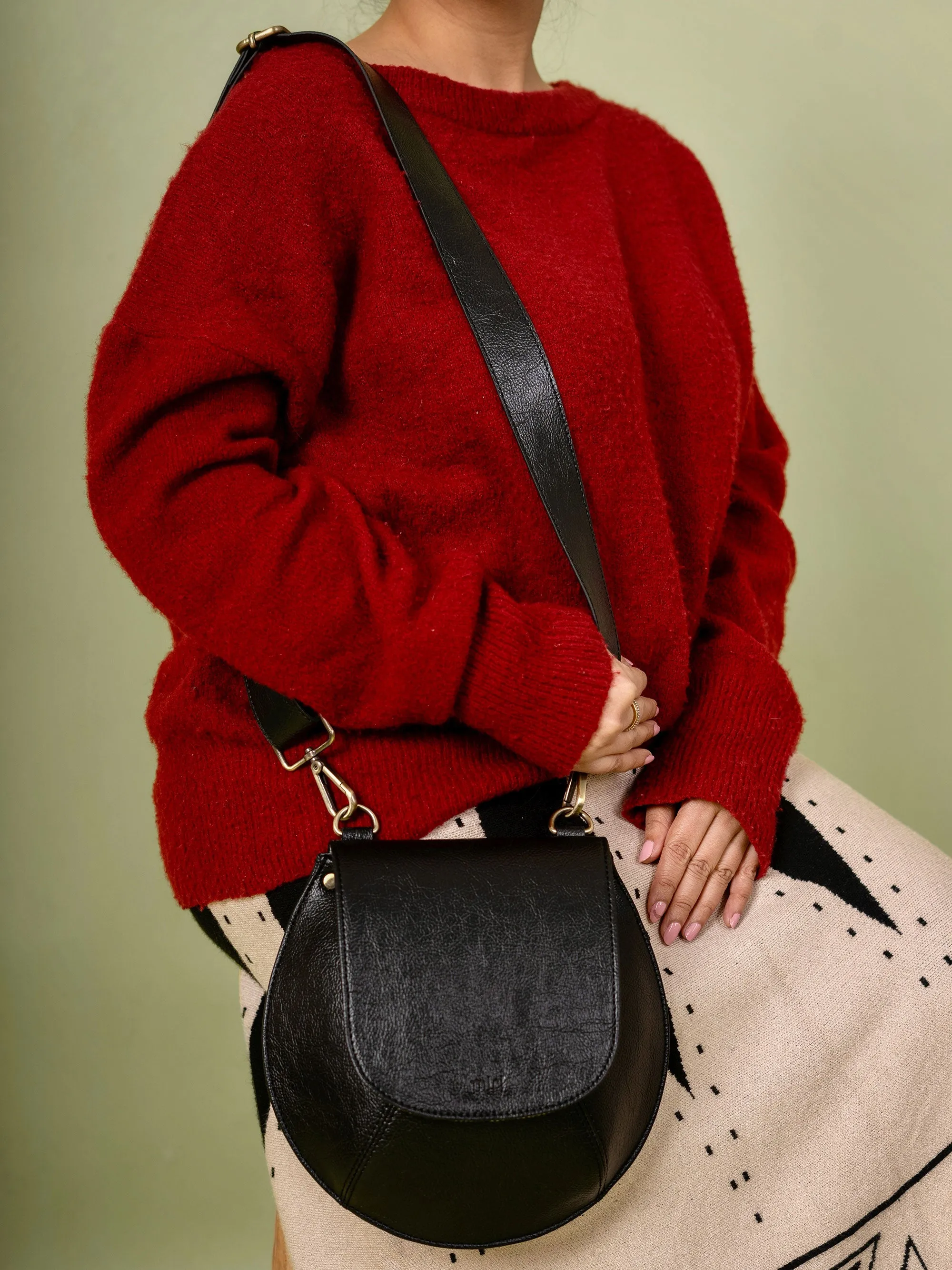 Classic Black Bianca Sling Bag