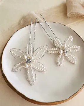 Cosamia Pearl Hair Pins (Set of 2)