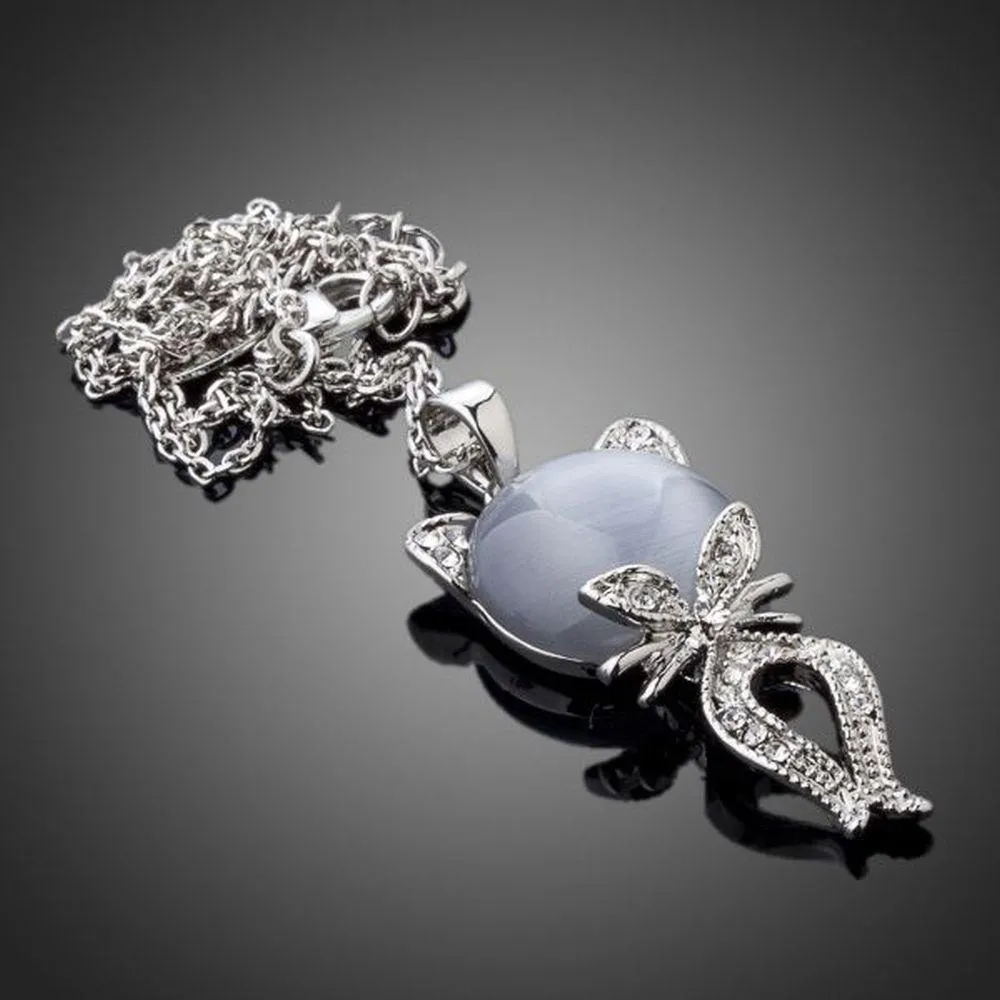 Gray Cat Crystal Necklace KPN0103