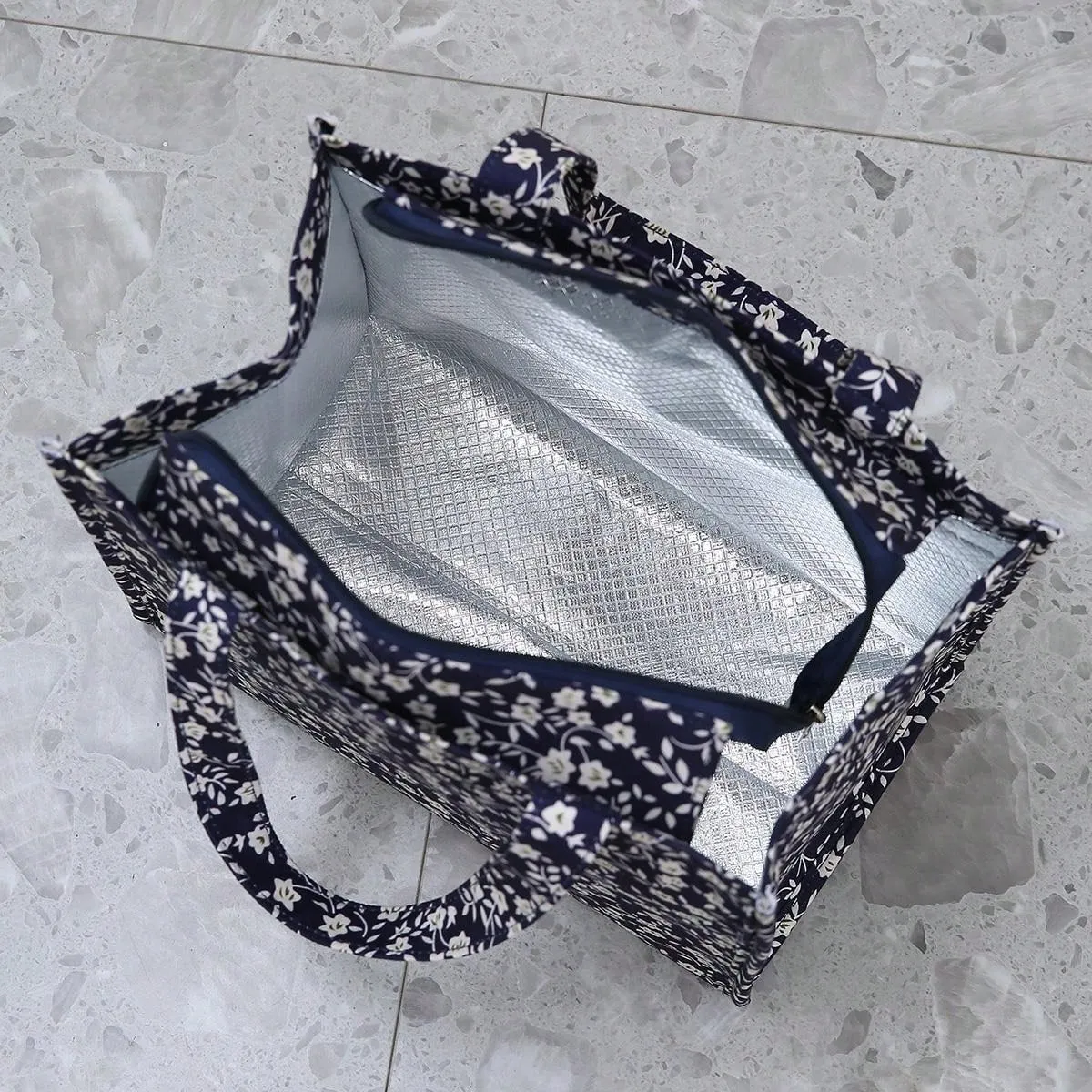 New Nylon Cloth Flower Print Large Capacity Portable Inner Aluminum Foil Insulation Zipper Semi-Closed Lunch Box Bag Work Commute With Lunch Handbag School Organizer Bags Teacher Storage Bags Classroom Bags Classroom Organizer Bags