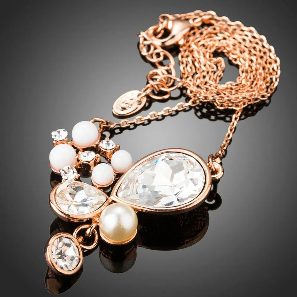 Simulated Pearl Resin Pendant Necklace KPN0222