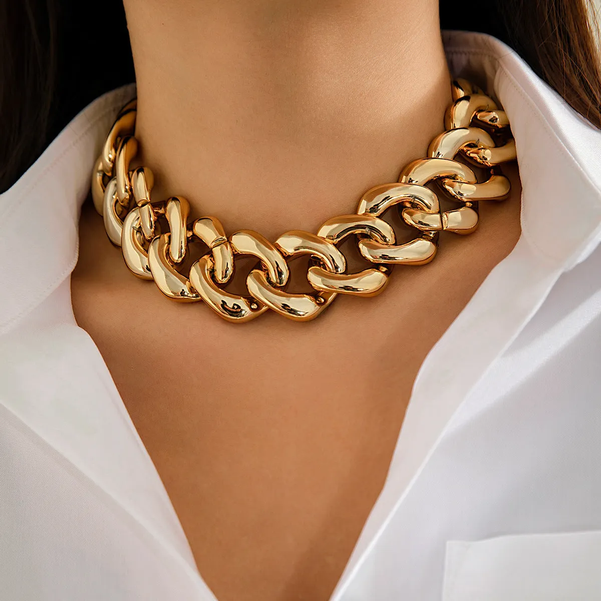 Trendy Hip-hop Thick Chain Necklace with Exaggerated Square Button